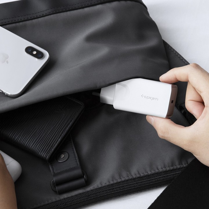 Spigen F210 USB-C PD 27 Wall Charger